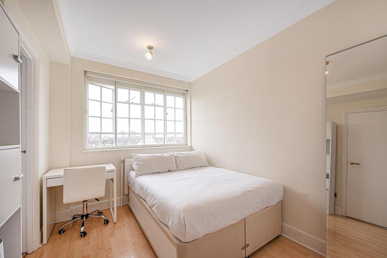 South Kensington Excellent Location Studio At Chelsea Cloister Hotel 런던 외부 사진